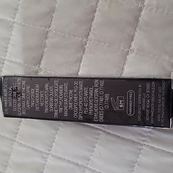 Makeup - Picture 6 of 9